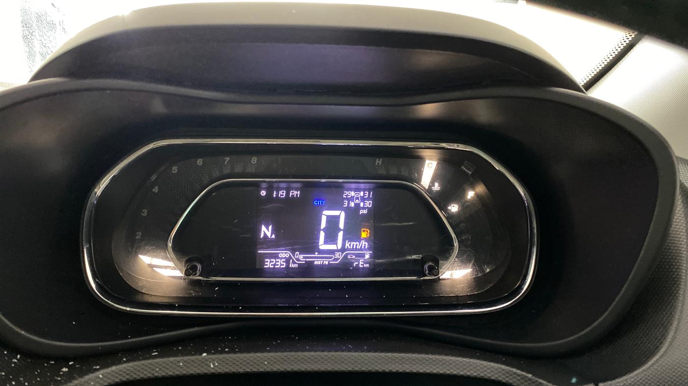 2023 Tata NEXON XZA PLUS LUX SUNROOF DUAL TONE PETROL, Petrol, Automatic, 32,350 km, Odometer Image