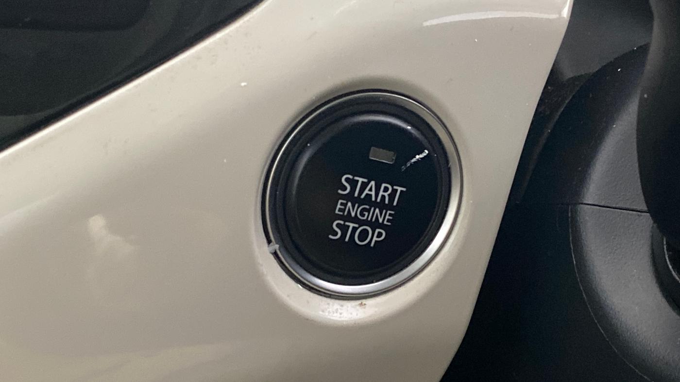 2023 Tata NEXON XZA PLUS LUX SUNROOF DUAL TONE PETROL, Petrol, Automatic, 32,350 km, Keyless Start/ Stop Button