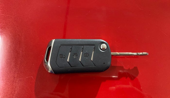 2022 Mahindra Thar LX HT PETROL 4WD MT, Petrol, Manual, 14,974 km, Key Close Up