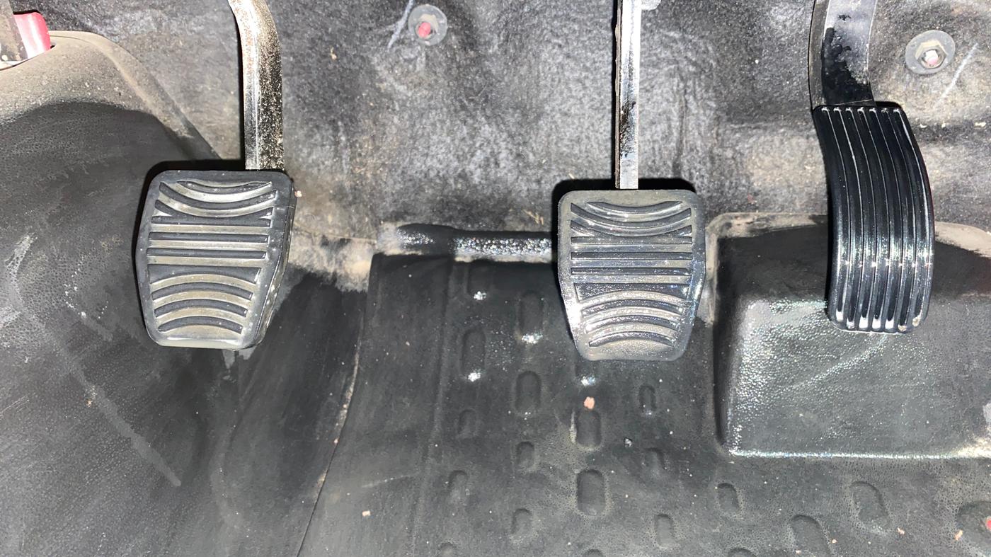 2022 Mahindra Thar LX HT PETROL 4WD MT, Petrol, Manual, 14,974 km, Pedals
