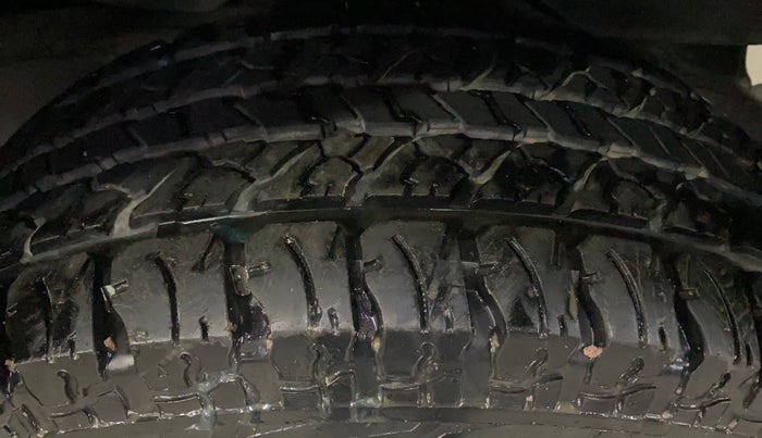 2022 Mahindra Thar LX HT PETROL 4WD MT, Petrol, Manual, 14,974 km, Left Rear Tyre Tread