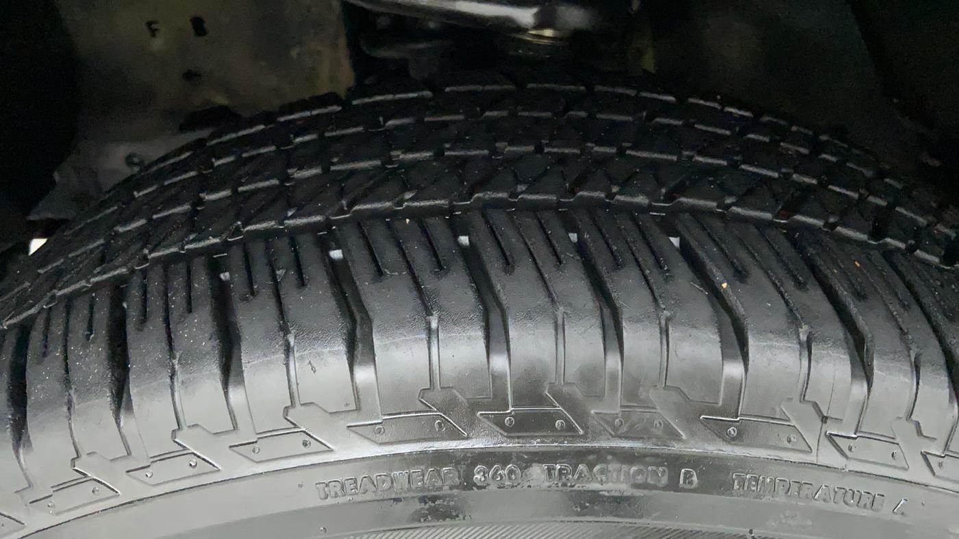 2017 Toyota Fortuner 2.8 4x4 AT, Diesel, Automatic, 22,399 km, Left Front Tyre Tread