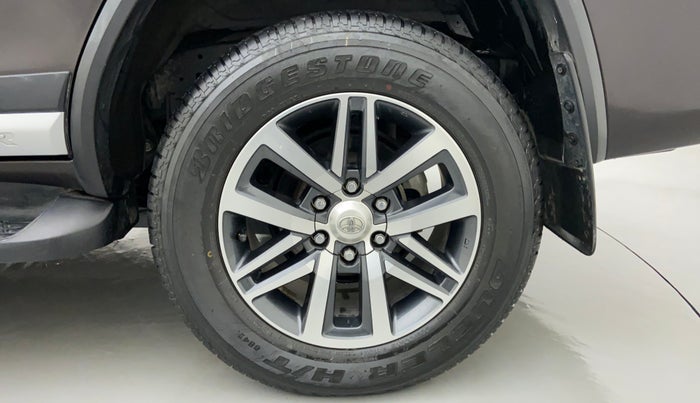 2017 Toyota Fortuner 2.8 4x4 AT, Diesel, Automatic, 22,399 km, Left Rear Wheel