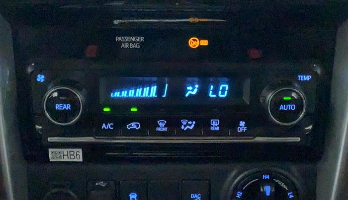 2017 Toyota Fortuner 2.8 4x4 AT, Diesel, Automatic, 22,399 km, Automatic Climate Control