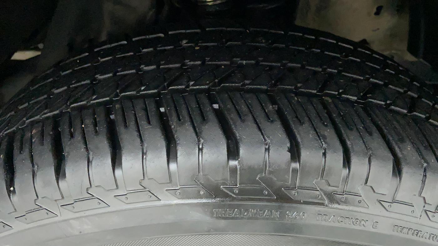 2017 Toyota Fortuner 2.8 4x4 AT, Diesel, Automatic, 22,399 km, Right Front Tyre Tread