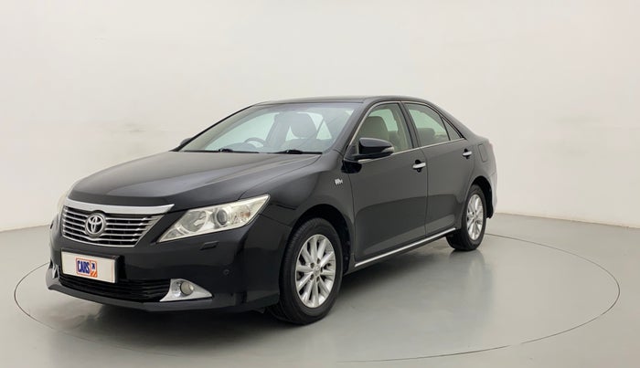 2014 Toyota Camry 2.5L AT, Petrol, Automatic, 1,13,396 km, Left Front Diagonal