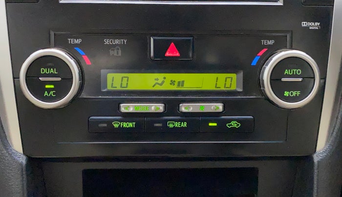 2014 Toyota Camry 2.5L AT, Petrol, Automatic, 1,13,396 km, Automatic Climate Control