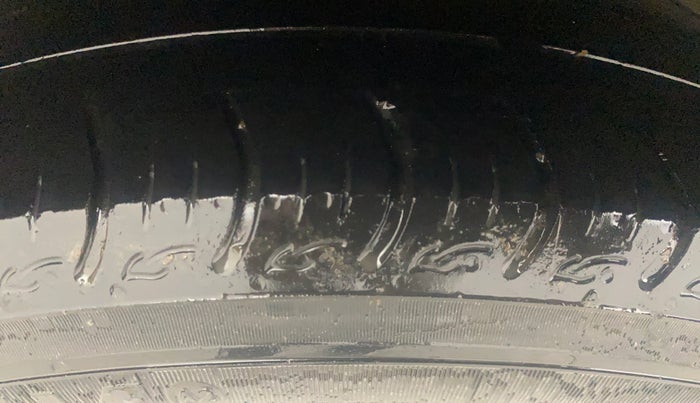 2018 Honda Amaze 1.2L I-VTEC V CVT, Petrol, Automatic, 38,257 km, Right Rear Tyre Tread