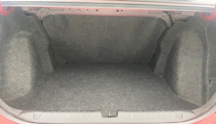 2018 Honda Amaze 1.2L I-VTEC V CVT, Petrol, Automatic, 38,257 km, Boot Inside