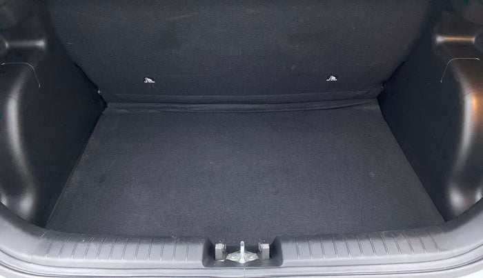2022 Hyundai VENUE S MT 1.2 KAPPA, Petrol, Manual, 3,515 km, Boot Inside