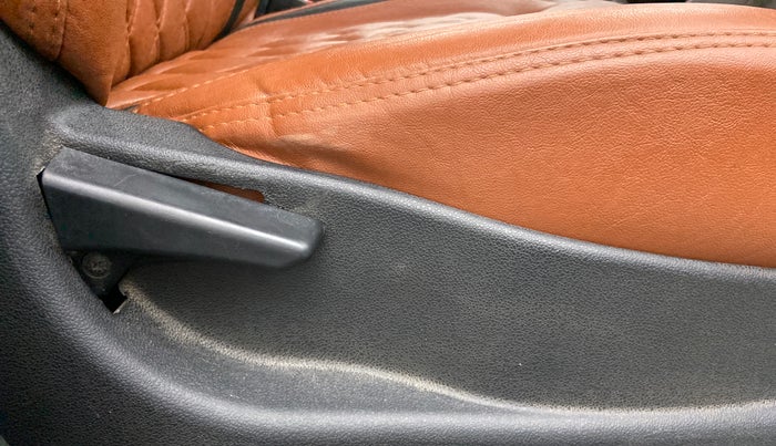 2018 Tata Tiago XM PETROL, Petrol, Manual, 92,535 km, Driver Side Adjustment Panel