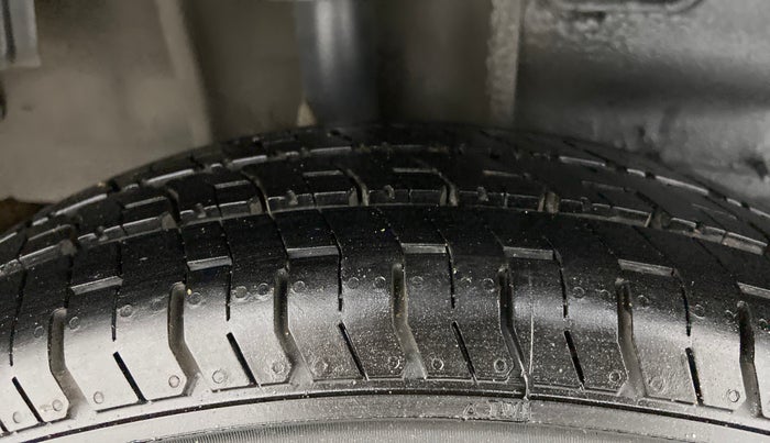 2018 Tata Tiago XM PETROL, Petrol, Manual, 92,535 km, Right Rear Tyre Tread