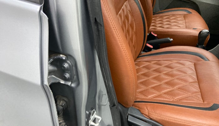 2018 Tata Tiago XM PETROL, Petrol, Manual, 92,535 km, Driver-side door - Beading has minor damage