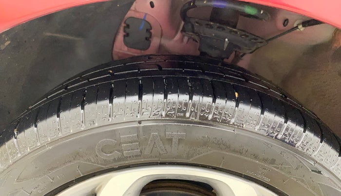 2019 Hyundai Elite i20 ASTA (O) CVT, Petrol, Automatic, 30,598 km, Left Front Tyre Tread