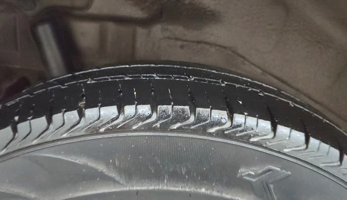 2018 Maruti Wagon R 1.0 LXI CNG (O), CNG, Manual, 76,701 km, Right Rear Tyre Tread