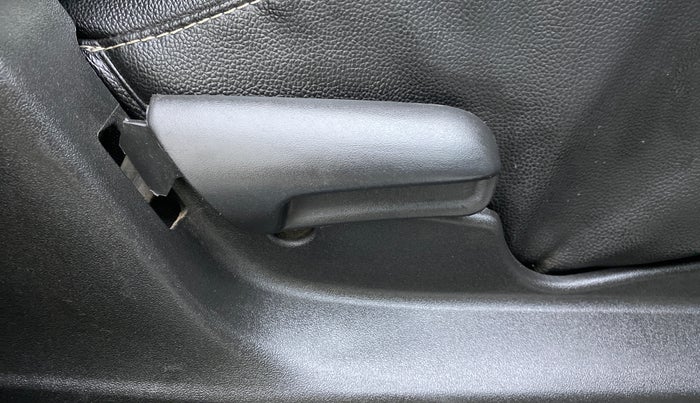 2021 Maruti Vitara Brezza VXI, Petrol, Manual, 42,784 km, Driver Side Adjustment Panel
