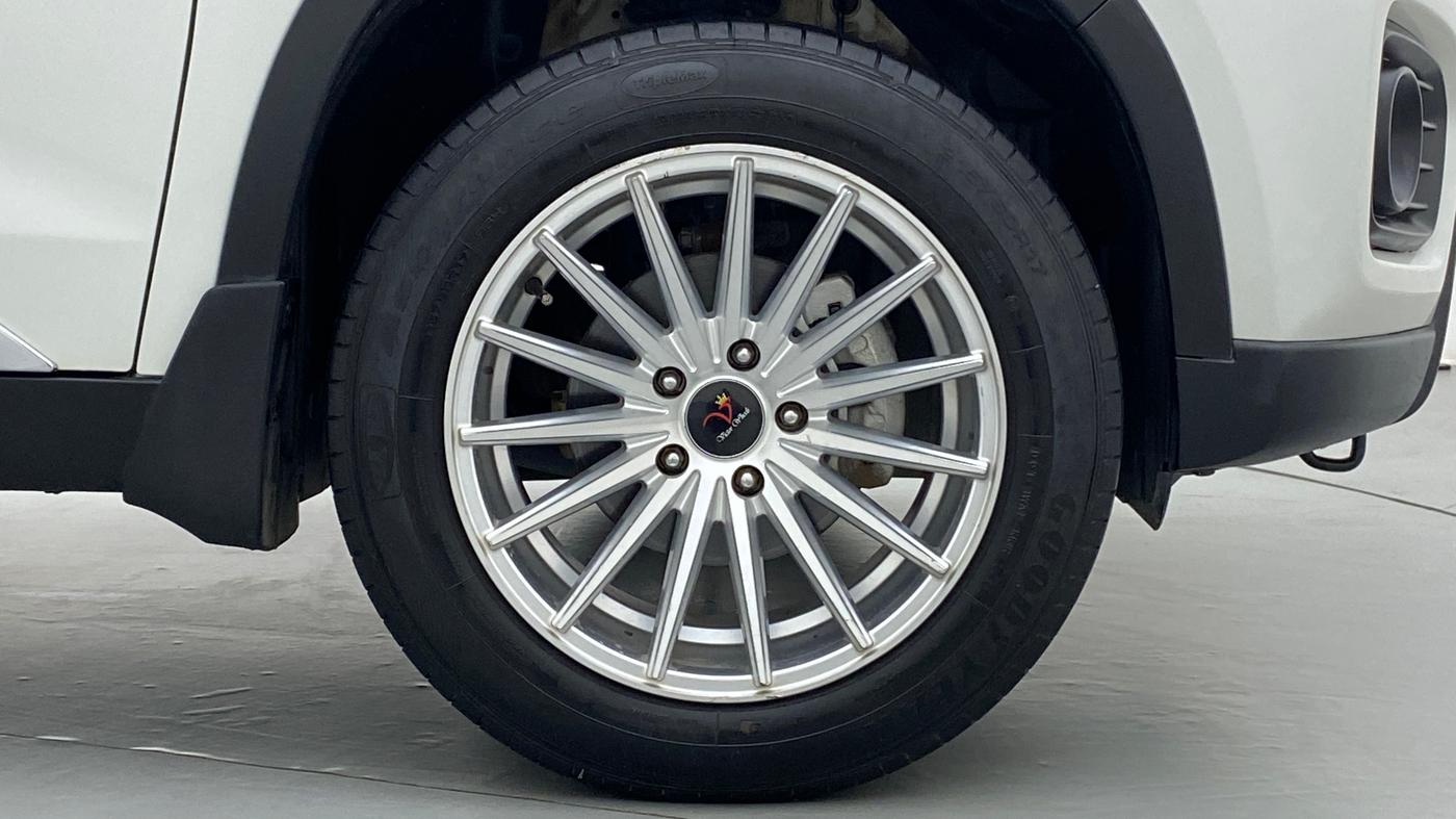 2021 Maruti Vitara Brezza VXI, Petrol, Manual, 42,784 km, Right Front Wheel