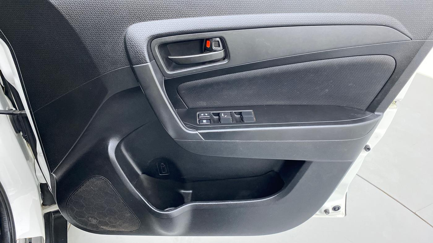 2021 Maruti Vitara Brezza VXI, Petrol, Manual, 42,784 km, Driver Side Door Panels Control