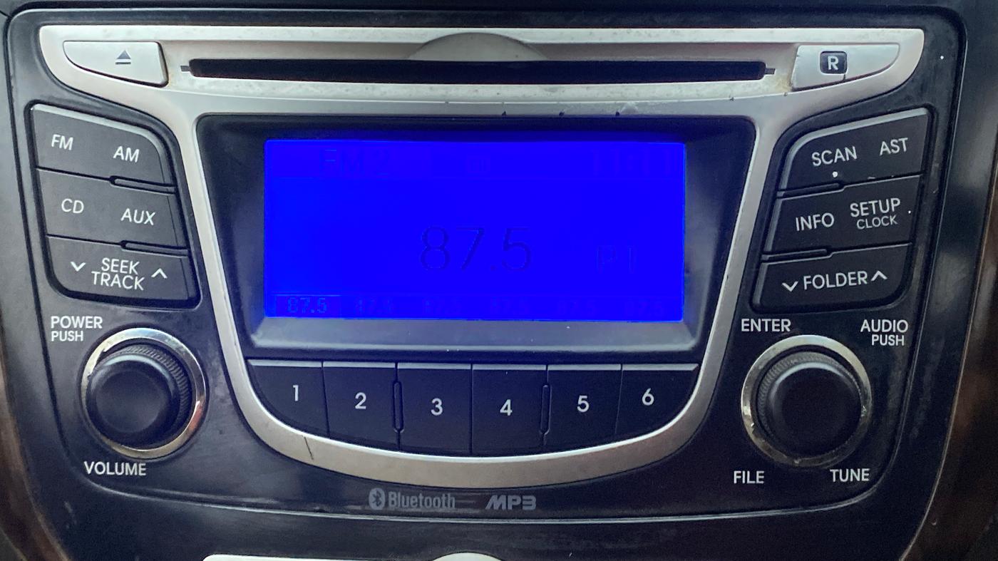 2015 Hyundai Verna FLUIDIC 1.6 CRDI S, Diesel, Manual, 86,082 km, Infotainment System