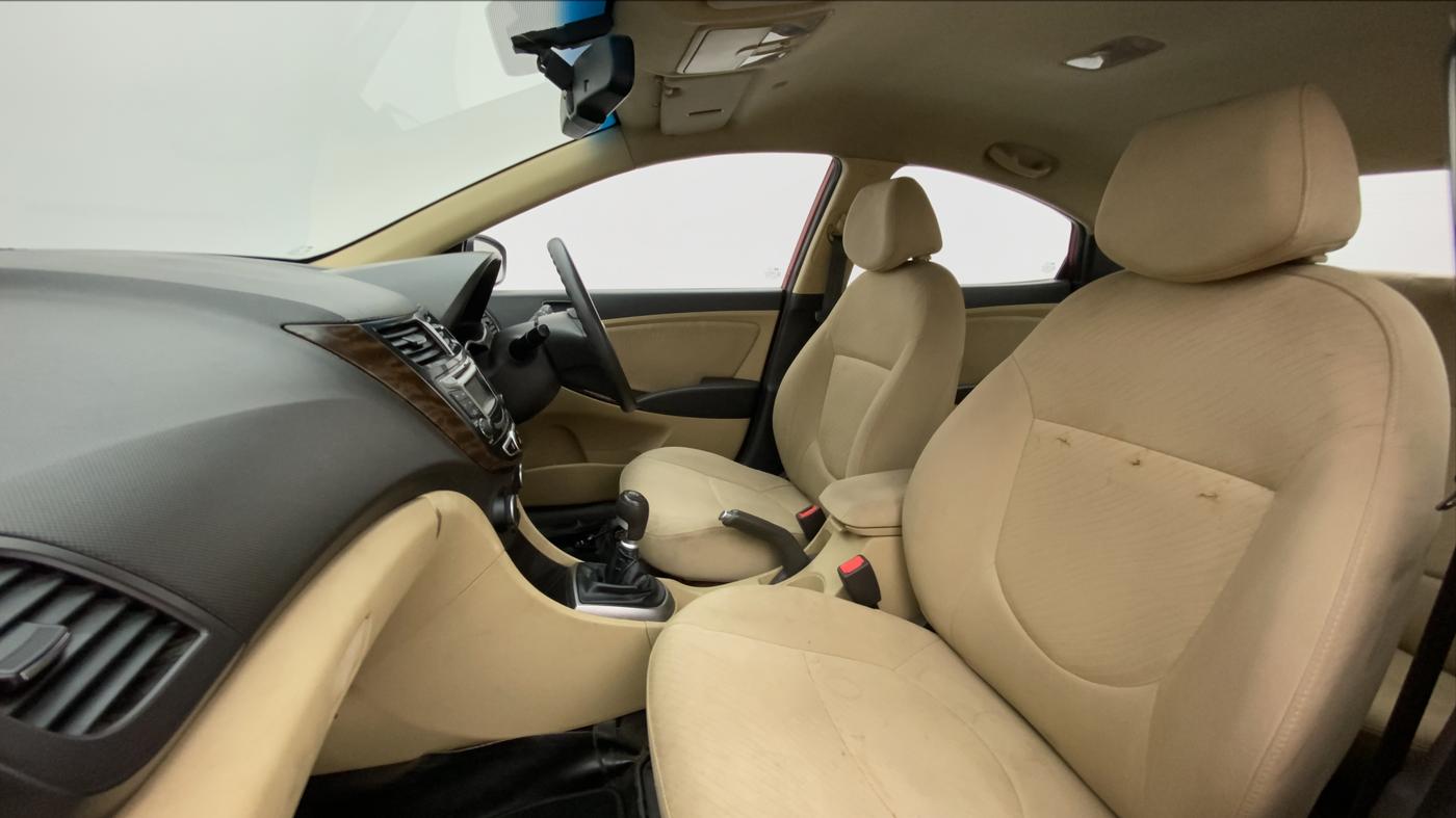 2015 Hyundai Verna FLUIDIC 1.6 CRDI S, Diesel, Manual, 86,082 km, Right Side Front Door Cabin