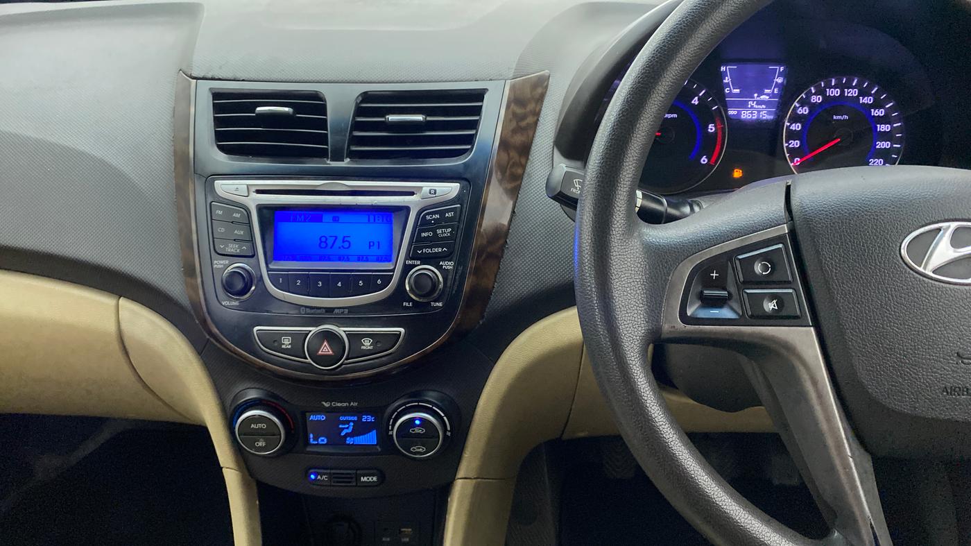2015 Hyundai Verna FLUIDIC 1.6 CRDI S, Diesel, Manual, 86,082 km, Air Conditioner