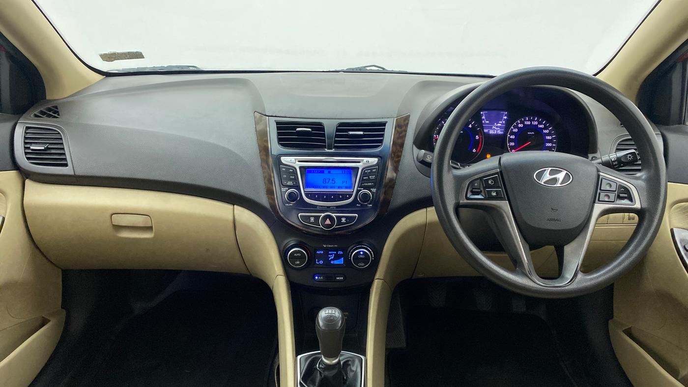 2015 Hyundai Verna FLUIDIC 1.6 CRDI S, Diesel, Manual, 86,082 km, Dashboard