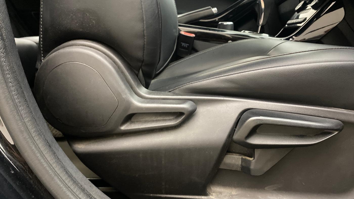 2022 Tata NEXON XZA PLUS (HS) DIESEL DARK EDITION, Diesel, Automatic, 85,697 km, Driver Side Adjustment Panel