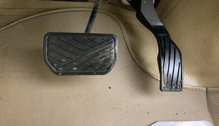 2017 Maruti Ertiga VXI AT, Petrol, Automatic, 66,191 km, Pedals