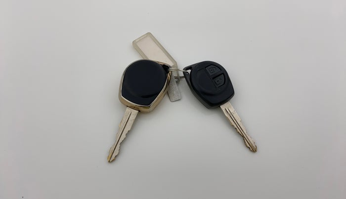 2017 Maruti Ertiga VXI AT, Petrol, Automatic, 66,191 km, Key Close Up