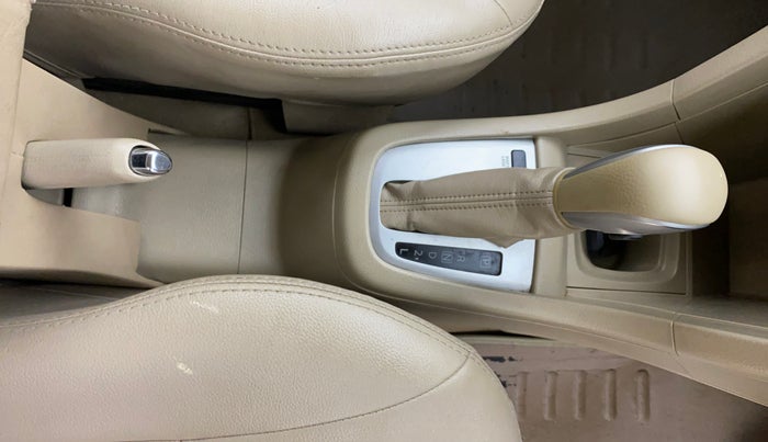 2017 Maruti Ertiga VXI AT, Petrol, Automatic, 66,191 km, Gear Lever