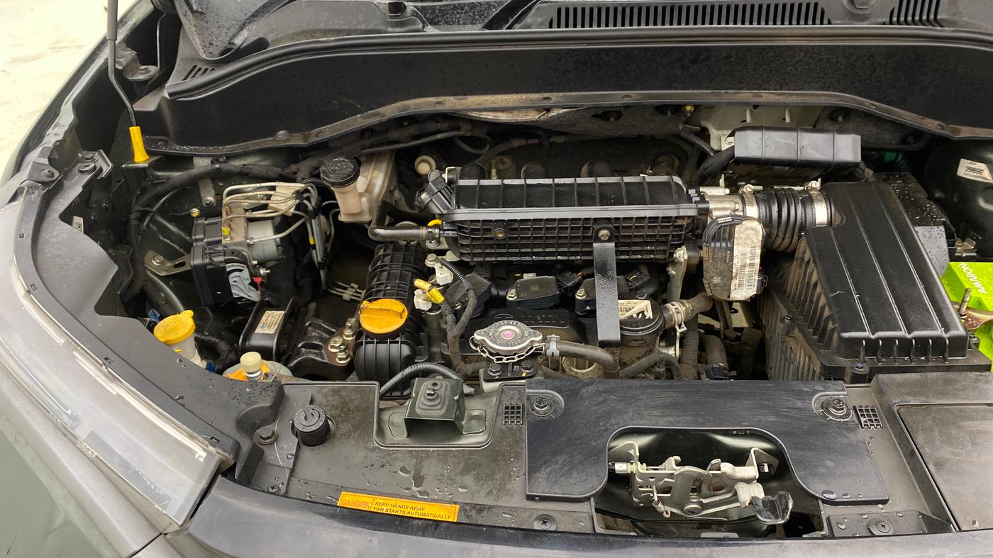2023 Tata PUNCH ADVENTURE MT, Petrol, Manual, 35,654 km, Engine View - Right