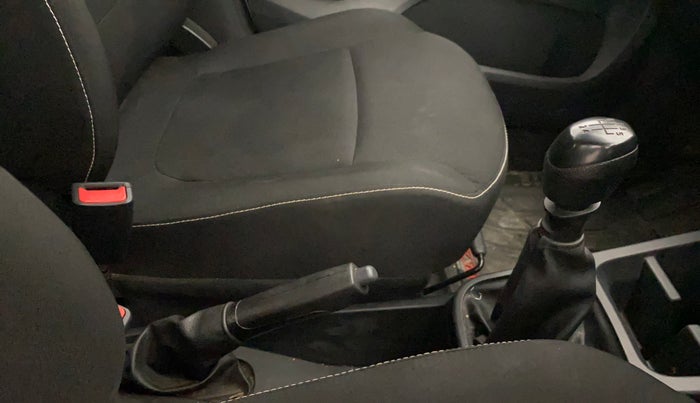 2021 Renault Kwid RXL, Petrol, Manual, 34,251 km, Gear Lever