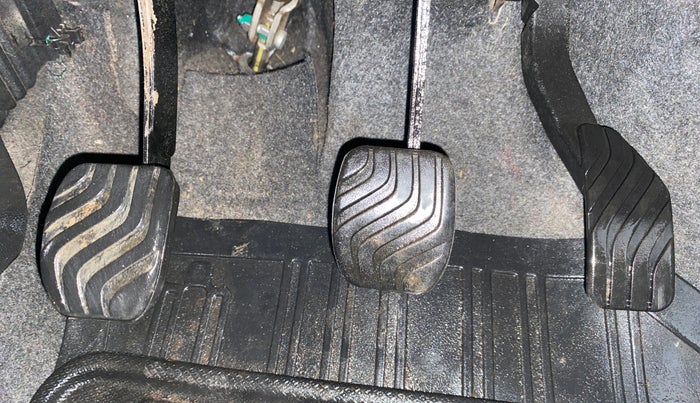 2021 Renault Kwid RXL, Petrol, Manual, 34,251 km, Pedals