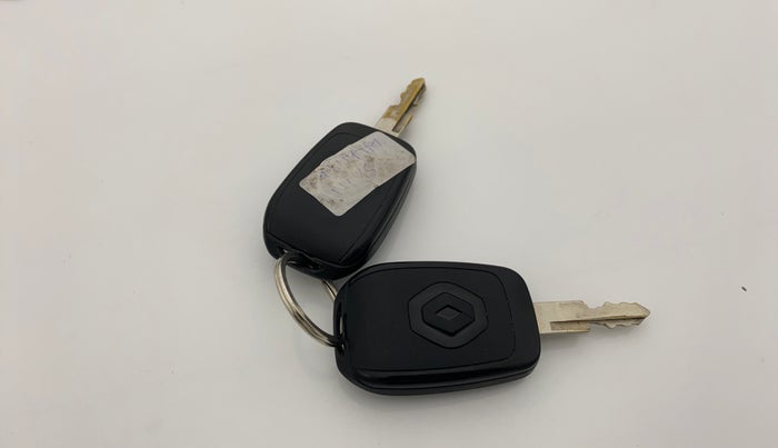 2021 Renault Kwid RXL, Petrol, Manual, 34,251 km, Key Close Up