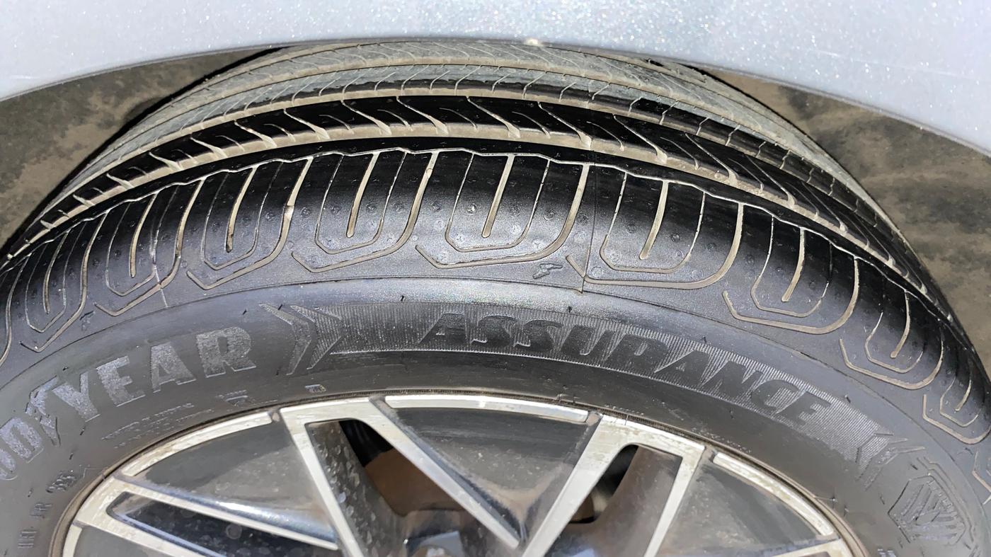 2022 Skoda Octavia L&K 2.0 AT, Petrol, Automatic, 33,747 km, Left Rear Tyre Tread