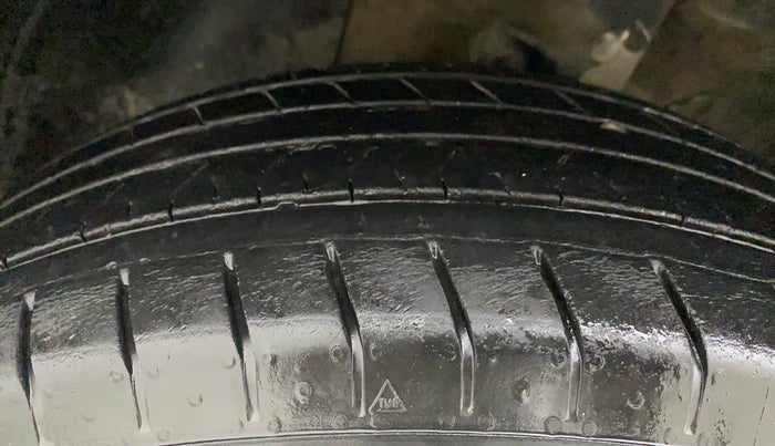 2020 Hyundai VENUE S 1.2, Petrol, Manual, 36,388 km, Left Front Tyre Tread