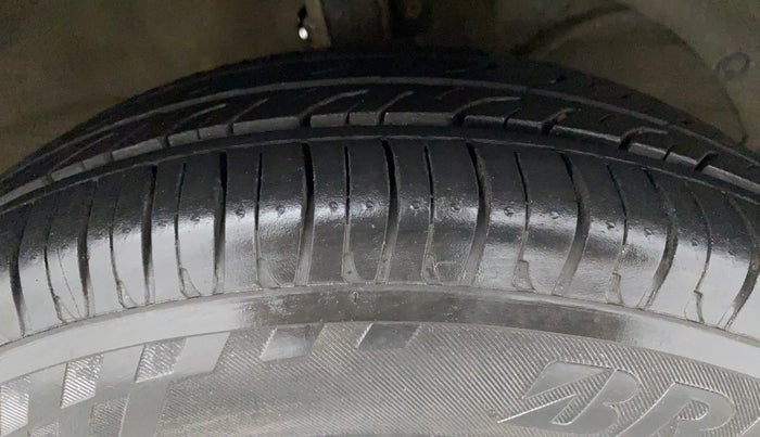 2017 Maruti Dzire VXI, Petrol, Manual, 54,632 km, Right Front Tyre Tread