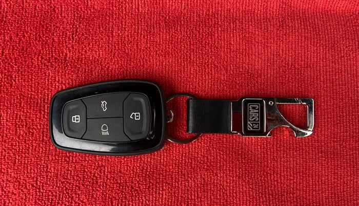 2019 Tata Harrier XZ 2.0L Kryotec, Diesel, Manual, 82,390 km, Key Close Up