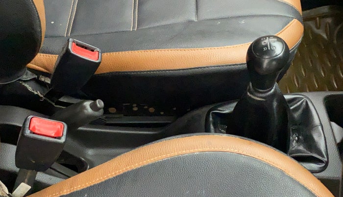 2012 Hyundai Eon D-LITE+, Petrol, Manual, 76,862 km, Gear Lever