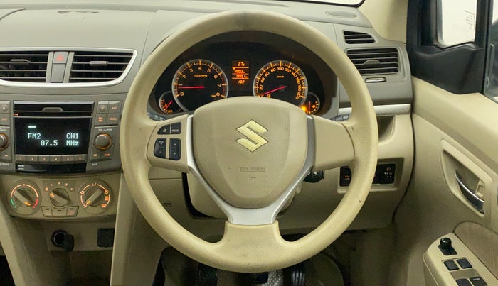 2013 Maruti Ertiga ZXI, CNG, Manual, 74,138 km, Steering Wheel Close Up