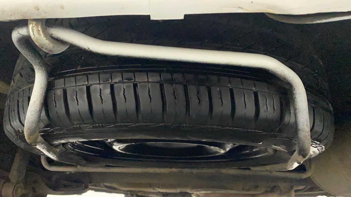 2013 Maruti Ertiga ZXI, CNG, Manual, 74,138 km, Spare Tyre