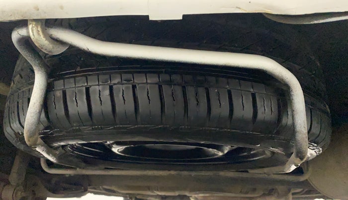 2013 Maruti Ertiga ZXI, CNG, Manual, 74,138 km, Spare Tyre