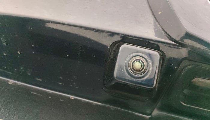 2022 Mahindra XUV700 AX 7 P MT 7 STR, Petrol, Manual, 31,275 km, Parking Camera