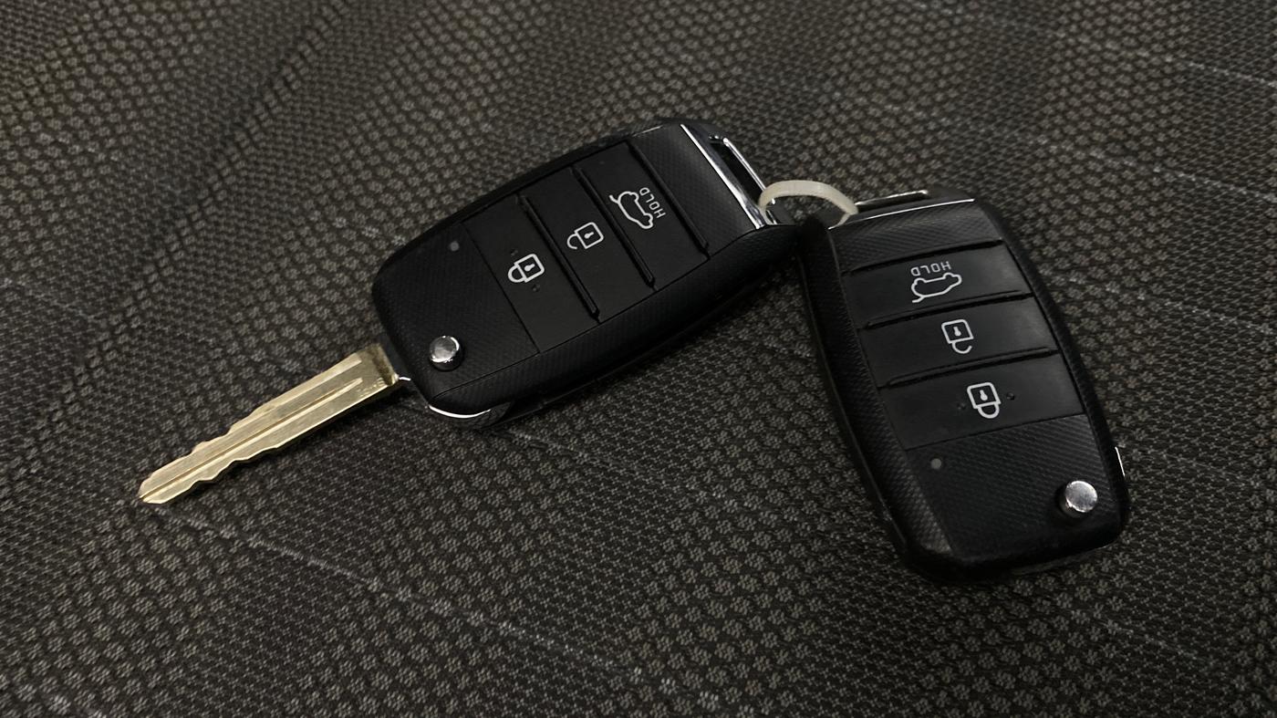 2020 KIA SONET HTK PLUS 1.0 DCT, Petrol, Automatic, 50,590 km, Key Close Up