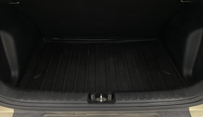 2020 KIA SONET HTK PLUS 1.0 DCT, Petrol, Automatic, 50,447 km, Boot Inside