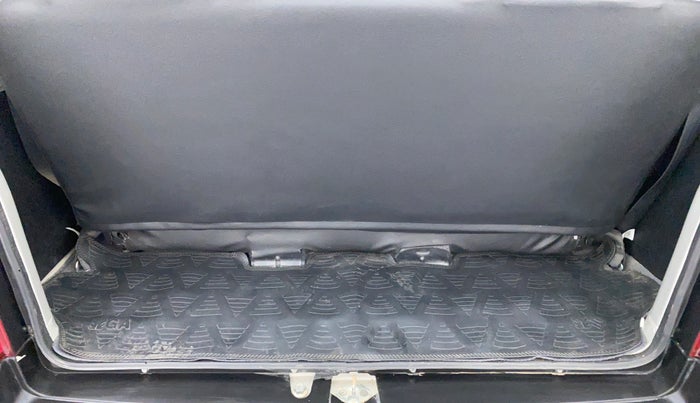 2018 Maruti Eeco 7 STR, Petrol, Manual, 10,415 km, Boot Inside