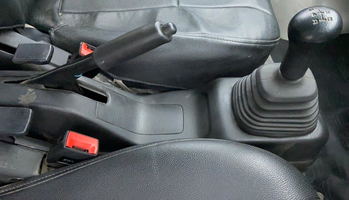 2018 Maruti Eeco 7 STR, Petrol, Manual, 10,415 km, Gear Lever
