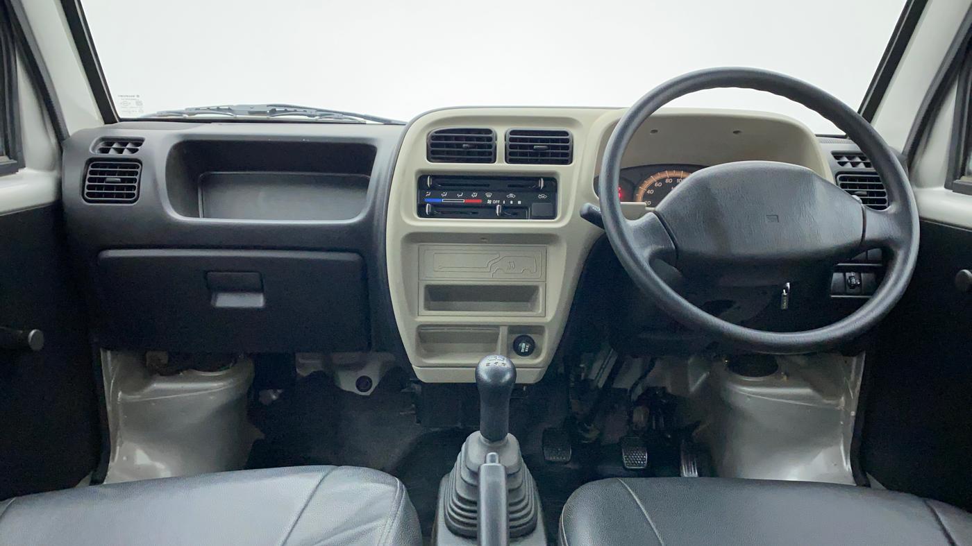 2018 Maruti Eeco 7 STR, Petrol, Manual, 10,415 km, Dashboard