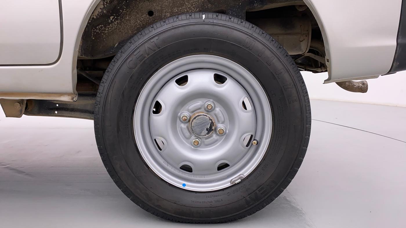 2018 Maruti Eeco 7 STR, Petrol, Manual, 10,415 km, Left Rear Wheel