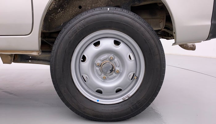 2018 Maruti Eeco 7 STR, Petrol, Manual, 10,415 km, Left Rear Wheel